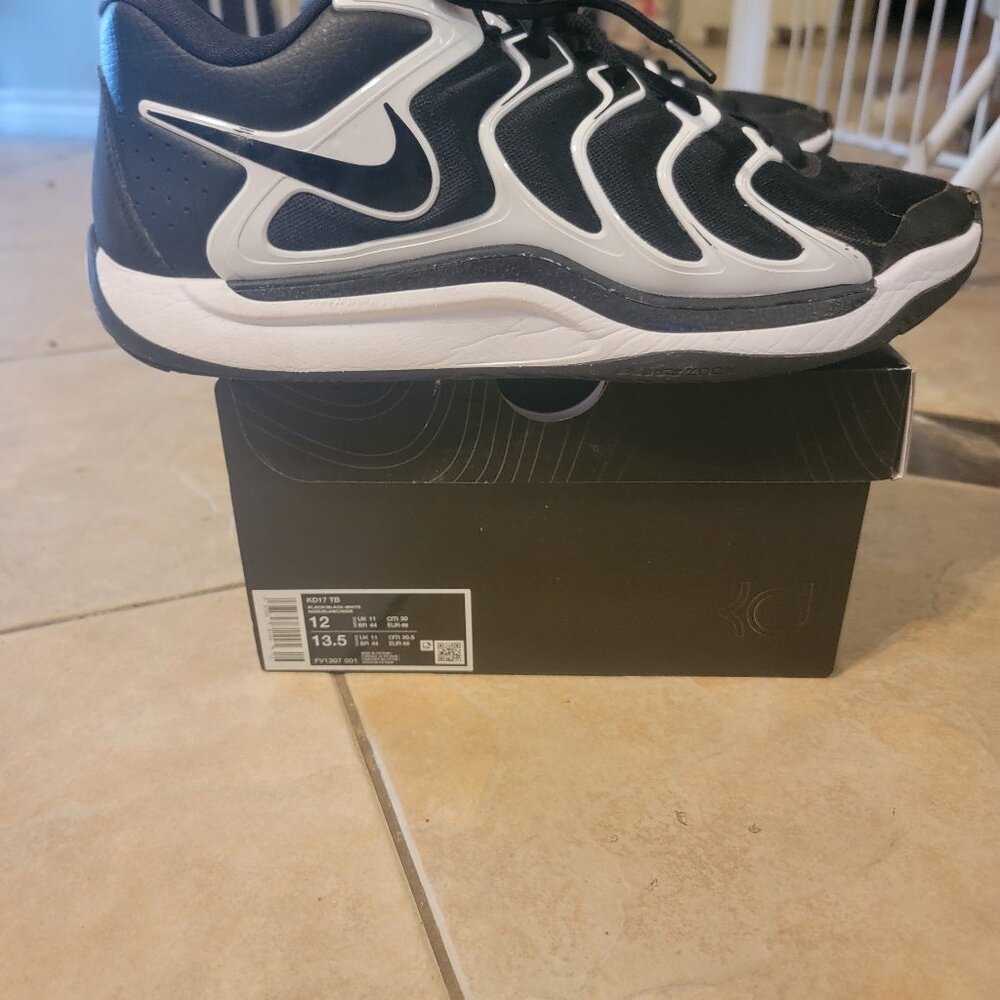 Nike KD17